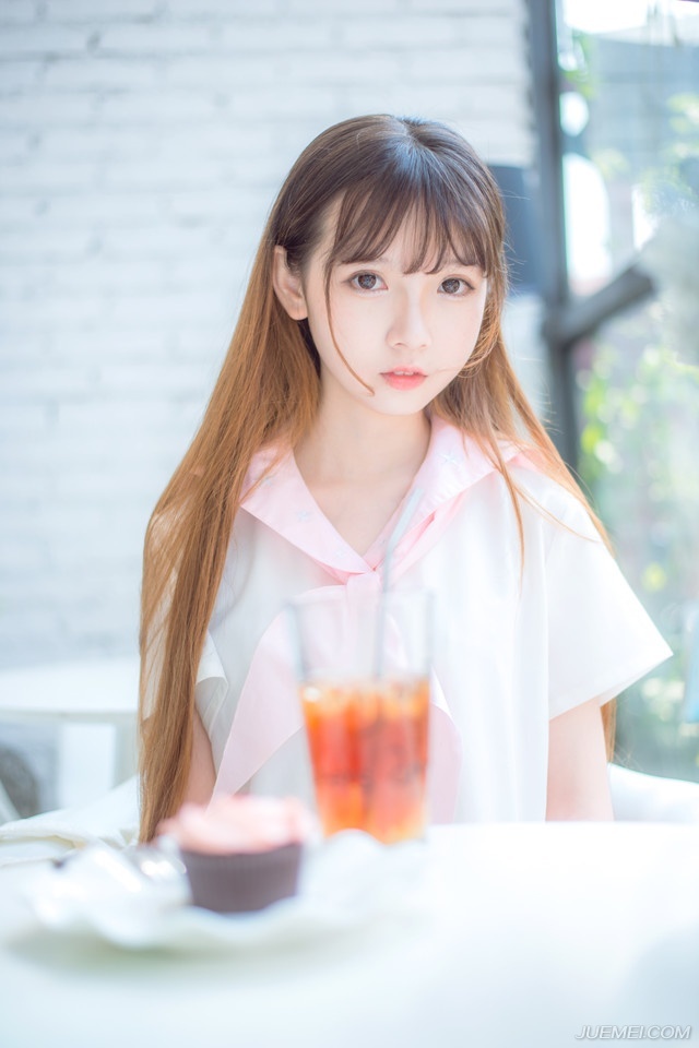 “是也不是。”贾诩微笑道。